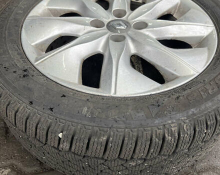 Серый Рено Зое, объемом двигателя 0 л и пробегом 85 тыс. км за 9400 $, фото 16 на Automoto.ua