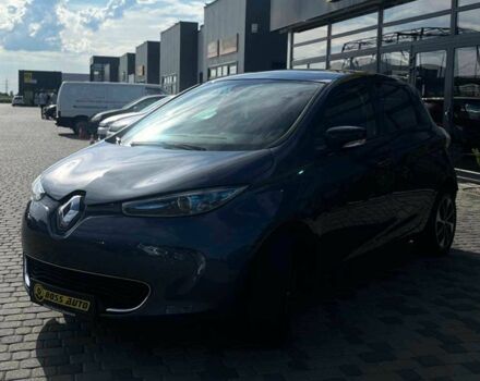 Серый Рено Зое, объемом двигателя 0 л и пробегом 48 тыс. км за 11500 $, фото 2 на Automoto.ua