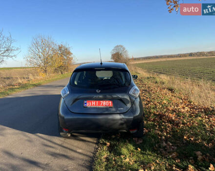 Серый Рено Зое, объемом двигателя 0 л и пробегом 108 тыс. км за 8500 $, фото 55 на Automoto.ua