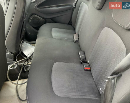 Рено Зое 2017 в Тернополе на Automoto.ua Серый Рено Зое, объемом двигателя 0 л и пробегом 130 тыс. км за 9200 $, фото 11 на Automoto.ua