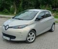 Серый Рено Зое, объемом двигателя 0 л и пробегом 105 тыс. км за 9600 $, фото 1 на Automoto.ua