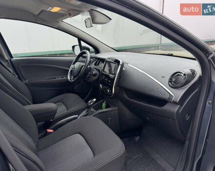 Сірий Рено Зое, об'ємом двигуна 0 л та пробігом 80 тис. км за 9000 $, фото 13 на Automoto.ua