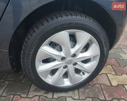 Серый Рено Зое, объемом двигателя 0 л и пробегом 182 тыс. км за 8200 $, фото 66 на Automoto.ua