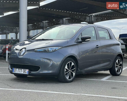 Серый Рено Зое, объемом двигателя 0 л и пробегом 160 тыс. км за 8700 $, фото 19 на Automoto.ua
