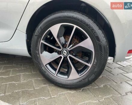 Серый Рено Зое, объемом двигателя 0 л и пробегом 150 тыс. км за 9700 $, фото 9 на Automoto.ua