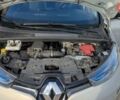 Серый Рено Зое, объемом двигателя 0 л и пробегом 103 тыс. км за 10000 $, фото 18 на Automoto.ua