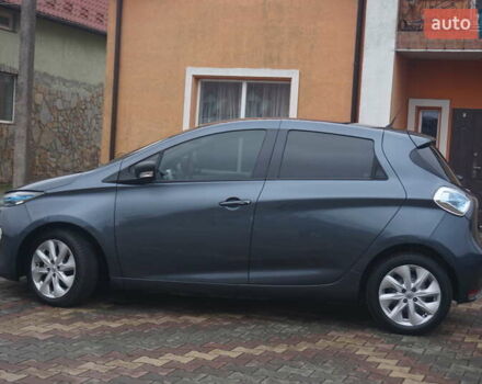 Серый Рено Зое, объемом двигателя 0 л и пробегом 182 тыс. км за 8200 $, фото 14 на Automoto.ua