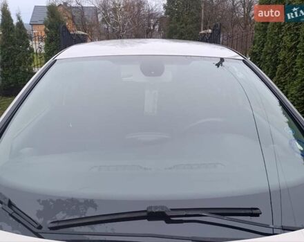 Серый Рено Зое, объемом двигателя 0 л и пробегом 108 тыс. км за 9400 $, фото 9 на Automoto.ua