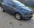Серый Рено Зое, объемом двигателя 0 л и пробегом 139 тыс. км за 10900 $, фото 8 на Automoto.ua