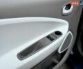 Серый Рено Зое, объемом двигателя 0 л и пробегом 117 тыс. км за 9600 $, фото 34 на Automoto.ua