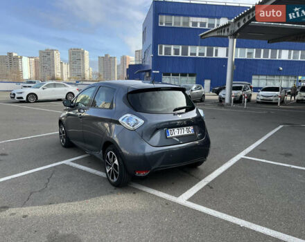 Серый Рено Зое, объемом двигателя 0 л и пробегом 160 тыс. км за 8700 $, фото 31 на Automoto.ua