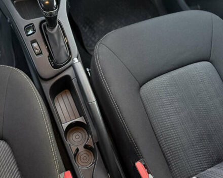 Сірий Рено Зое, об'ємом двигуна 0 л та пробігом 160 тис. км за 8499 $, фото 25 на Automoto.ua