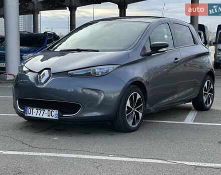 Серый Рено Зое, объемом двигателя 0 л и пробегом 160 тыс. км за 8700 $, фото 17 на Automoto.ua