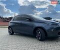 Серый Рено Зое, объемом двигателя 0 л и пробегом 79 тыс. км за 10900 $, фото 44 на Automoto.ua