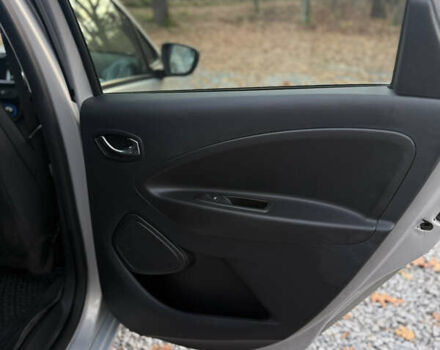 Сірий Рено Зое, об'ємом двигуна 0 л та пробігом 160 тис. км за 8499 $, фото 13 на Automoto.ua