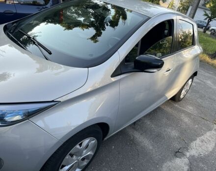 Сірий Рено Зое, об'ємом двигуна 0 л та пробігом 63 тис. км за 7800 $, фото 1 на Automoto.ua