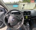 Серый Рено Зое, объемом двигателя 0 л и пробегом 79 тыс. км за 10900 $, фото 26 на Automoto.ua
