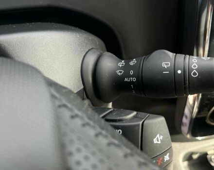 Серый Рено Зое, объемом двигателя 0 л и пробегом 48 тыс. км за 11500 $, фото 17 на Automoto.ua