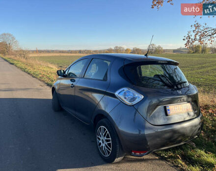 Серый Рено Зое, объемом двигателя 0 л и пробегом 108 тыс. км за 8500 $, фото 54 на Automoto.ua