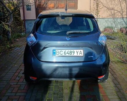 Серый Рено Зое, объемом двигателя 0 л и пробегом 112 тыс. км за 10500 $, фото 3 на Automoto.ua