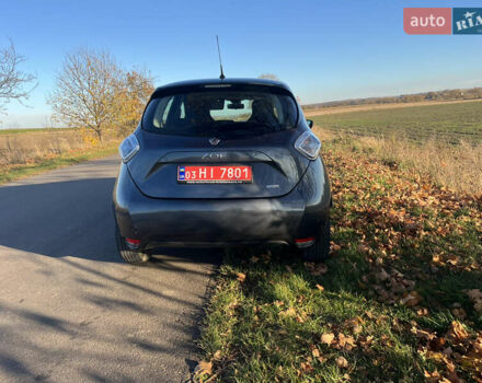 Серый Рено Зое, объемом двигателя 0 л и пробегом 108 тыс. км за 8500 $, фото 56 на Automoto.ua