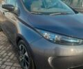 Серый Рено Зое, объемом двигателя 0 л и пробегом 72 тыс. км за 8800 $, фото 4 на Automoto.ua