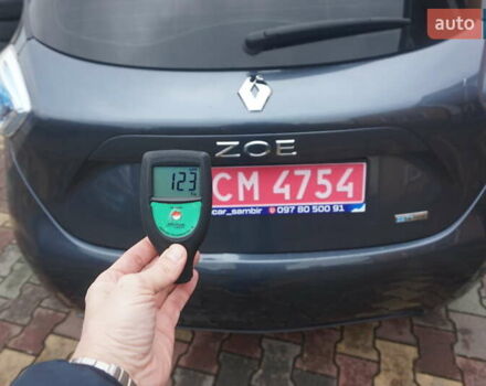 Серый Рено Зое, объемом двигателя 0 л и пробегом 182 тыс. км за 8200 $, фото 71 на Automoto.ua
