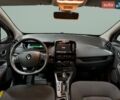 Серый Рено Зое, объемом двигателя 0 л и пробегом 120 тыс. км за 10150 $, фото 7 на Automoto.ua