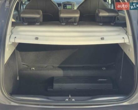 Серый Рено Зое, объемом двигателя 0 л и пробегом 98 тыс. км за 9500 $, фото 44 на Automoto.ua