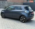 Серый Рено Зое, объемом двигателя 0 л и пробегом 81 тыс. км за 9700 $, фото 8 на Automoto.ua