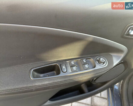 Сірий Рено Зое, об'ємом двигуна 0 л та пробігом 111 тис. км за 9500 $, фото 9 на Automoto.ua