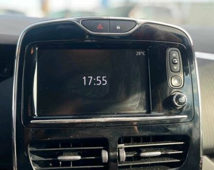 Серый Рено Зое, объемом двигателя 0 л и пробегом 48 тыс. км за 11500 $, фото 23 на Automoto.ua