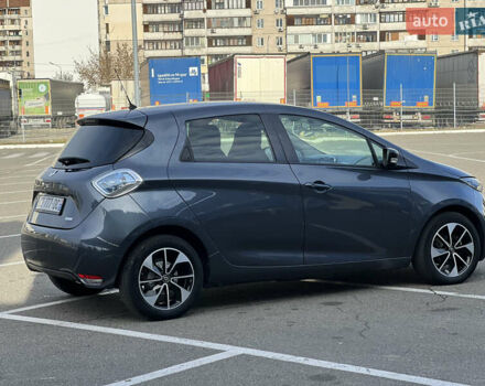 Серый Рено Зое, объемом двигателя 0 л и пробегом 160 тыс. км за 8700 $, фото 4 на Automoto.ua