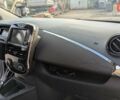 Серый Рено Зое, объемом двигателя 0 л и пробегом 103 тыс. км за 10000 $, фото 8 на Automoto.ua