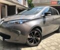 Серый Рено Зое, объемом двигателя 0 л и пробегом 112 тыс. км за 11500 $, фото 11 на Automoto.ua