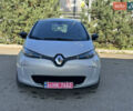 Серый Рено Зое, объемом двигателя 0 л и пробегом 90 тыс. км за 9999 $, фото 2 на Automoto.ua