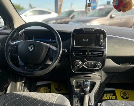 Серый Рено Зое, объемом двигателя 0 л и пробегом 48 тыс. км за 11500 $, фото 19 на Automoto.ua