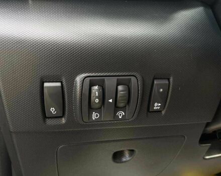 Серый Рено Зое, объемом двигателя 0 л и пробегом 48 тыс. км за 11500 $, фото 11 на Automoto.ua