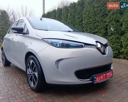 Серый Рено Зое, объемом двигателя 0 л и пробегом 108 тыс. км за 9400 $, фото 37 на Automoto.ua