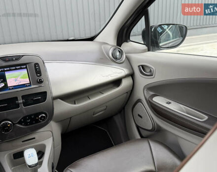 Рено Зое 2018 в Дубно на Automoto.ua Серый Рено Зое, объемом двигателя 0 л и пробегом 126 тыс. км за 10599 $, фото 48 на Automoto.ua