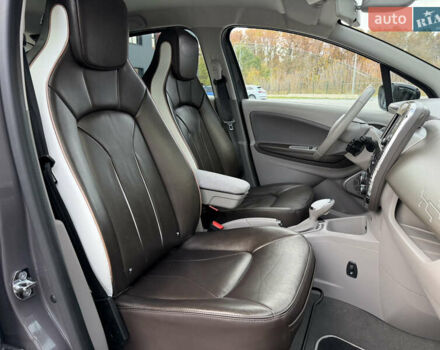 Рено Зое 2018 в Дубно на Automoto.ua Серый Рено Зое, объемом двигателя 0 л и пробегом 126 тыс. км за 10599 $, фото 53 на Automoto.ua