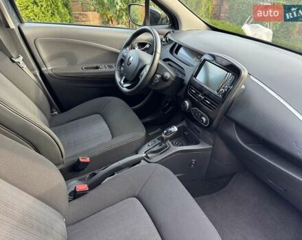 Рено Зое 2018 в Луцке на Automoto.ua Серый Рено Зое, объемом двигателя 0 л и пробегом 117 тыс. км за 9400 $, фото 12 на Automoto.ua