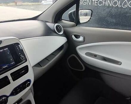 Сірий Рено Зое, об'ємом двигуна 0 л та пробігом 118 тис. км за 9200 $, фото 5 на Automoto.ua