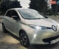 Серый Рено Зое, объемом двигателя 0 л и пробегом 70 тыс. км за 9500 $, фото 1 на Automoto.ua