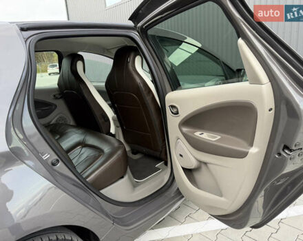 Рено Зое 2018 в Дубно на Automoto.ua Серый Рено Зое, объемом двигателя 0 л и пробегом 126 тыс. км за 10599 $, фото 43 на Automoto.ua