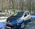 Серый Рено Зое, объемом двигателя 0 л и пробегом 117 тыс. км за 10399 $, фото 2 на Automoto.ua