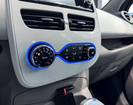 Сірий Рено Зое, об'ємом двигуна 0 л та пробігом 93 тис. км за 8900 $, фото 9 на Automoto.ua