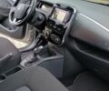 Серый Рено Зое, объемом двигателя 0 л и пробегом 64 тыс. км за 8700 $, фото 30 на Automoto.ua