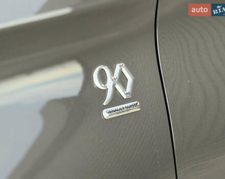 Рено Зое 2018 в Дубно на Automoto.ua Серый Рено Зое, объемом двигателя 0 л и пробегом 126 тыс. км за 10599 $, фото 8 на Automoto.ua