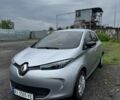 Серый Рено Зое, объемом двигателя 0 л и пробегом 96 тыс. км за 9000 $, фото 1 на Automoto.ua